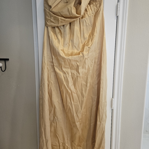 Cape for Holloween one size fits all - Picture 3 of 4